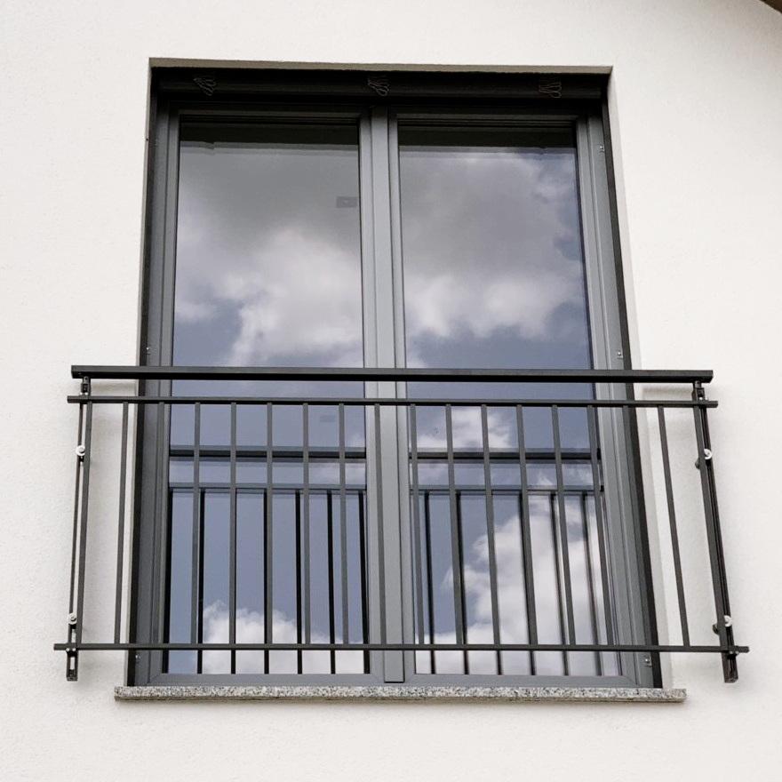Francoski balkon mnograje
